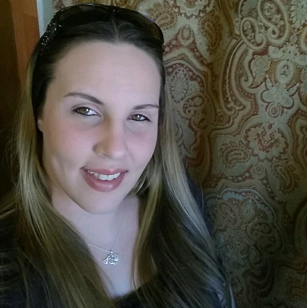 Meet your Posher, Lydia